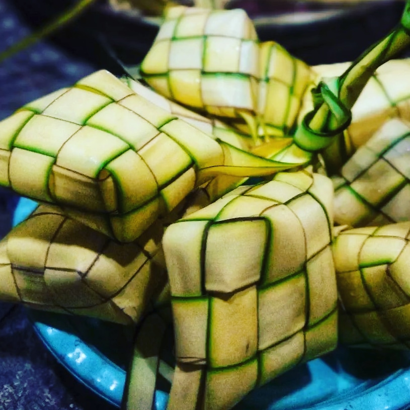 Filosofi Ketupat. Kupat, Ngaku Lepat